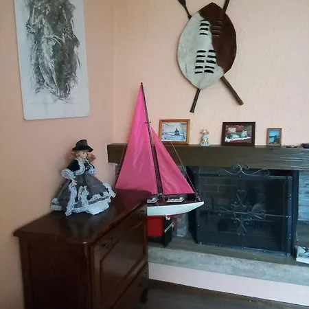 Gastzimmer Fuer Uebernachtung гостевая комната *